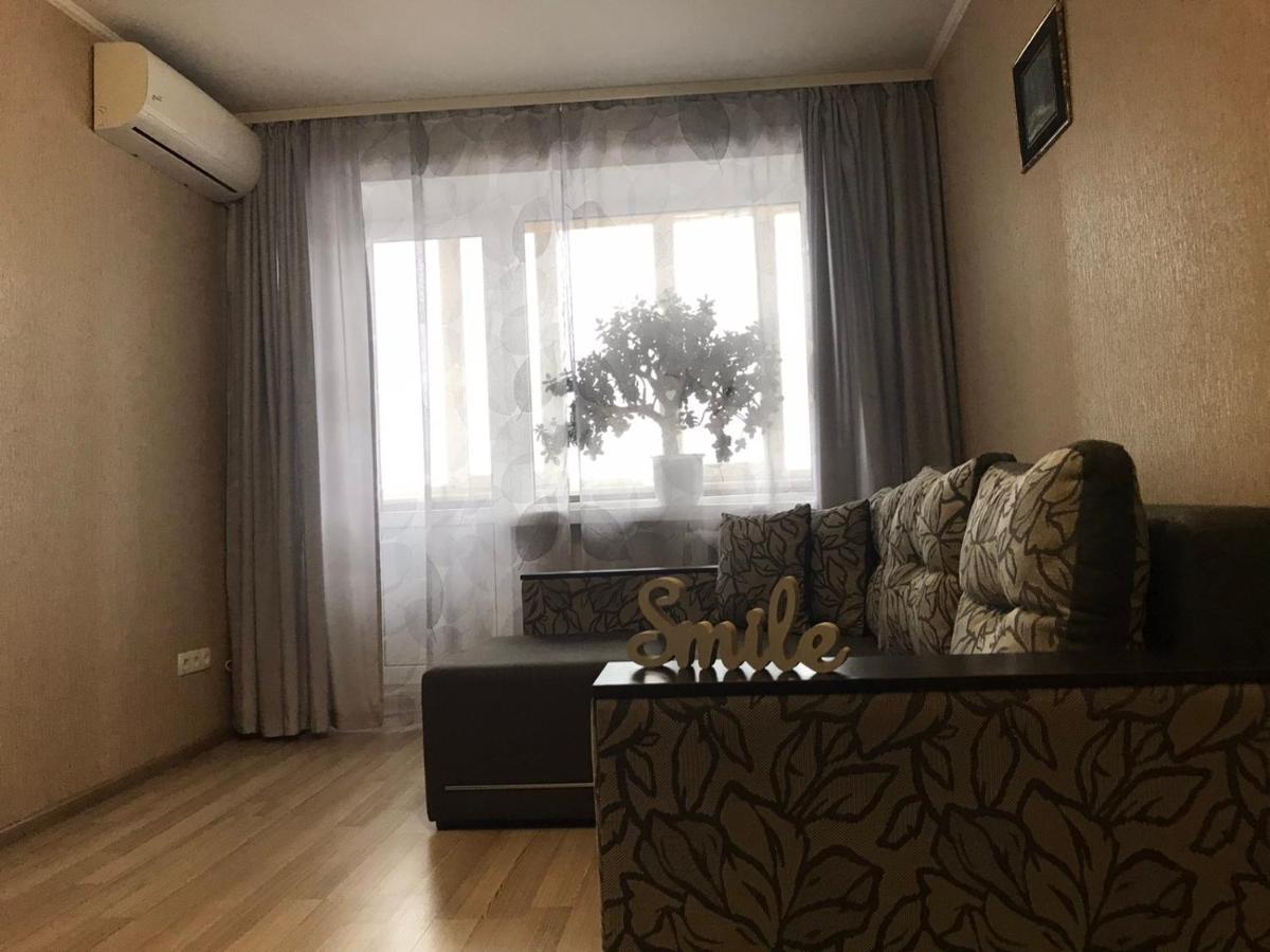 Apartment With Balcony On Peremohy Avenue 43 Csernyihiv Kültér fotó